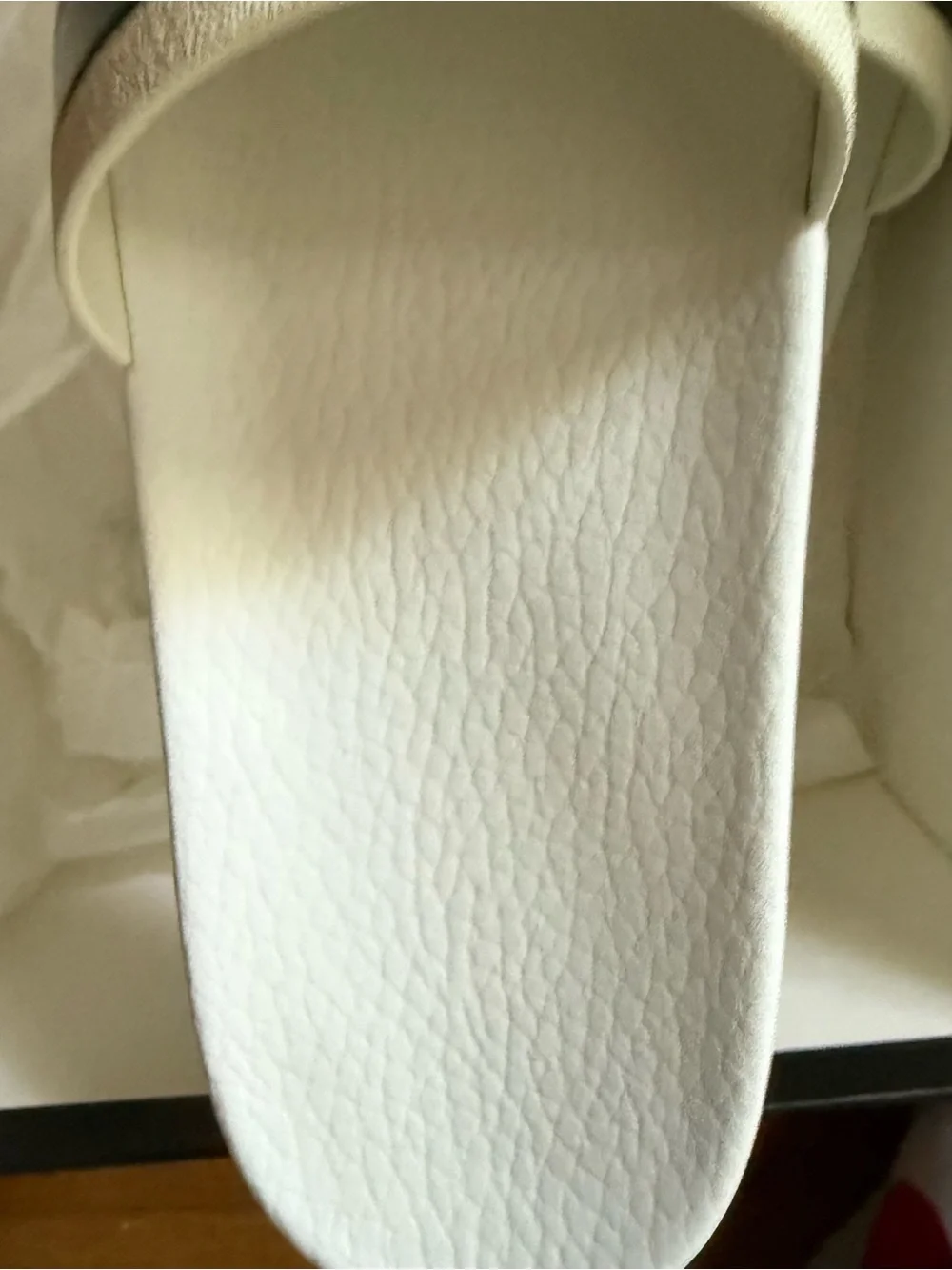 Gucci stylish white